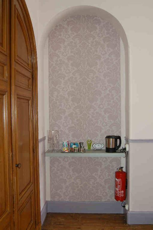 La Vieille Ecole Bed & Breakfast Bourgougnague Dış mekan fotoğraf